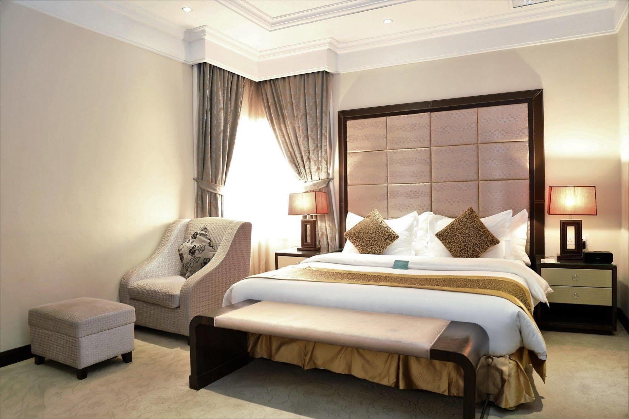 Boudl Kuwait Al Fahahil Aparthotel Kuwait City Eksteriør bilde